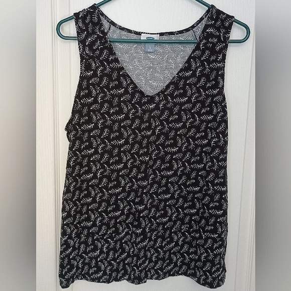 Women's Old Navy Tank Top in Size Large - Picture 1 of 5